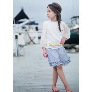 Persnickety ruffle shorts